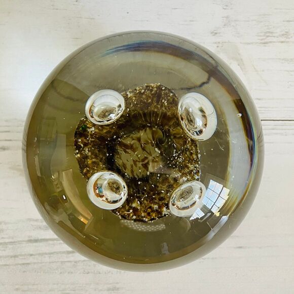 Beautifully Crafted Glass Paperweight Large Controlled Bubbles Made in Poland - Picture 10 of 10